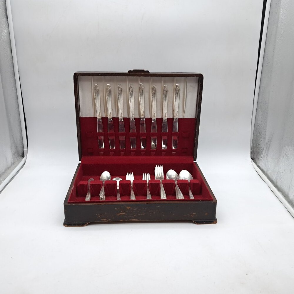 Silverplate Flatware Set for 8 in Box Queen Mary by WM A Rogers